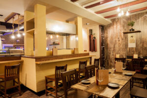 Sake Izakaya: Sabores japoneses únicos en el corazón de Málaga 10 AF1QipMyxExGncWi4rW6w5DjE xRR4SRPMQn1CNAnTwP
