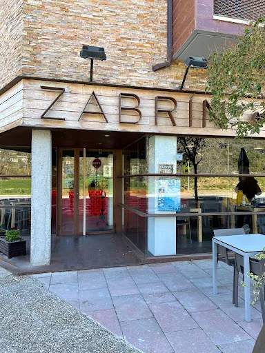 Zabrin Asador Cerveceria: Sabores auténticos en un rincón acogedor de Boltaña 1 Zabrin Asador Cerveceria: Sabores auténticos en un rincón acogedor de Boltaña