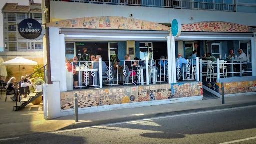 Rosa’s Cafe: Sabores excepcionales con vista al mar en Altea