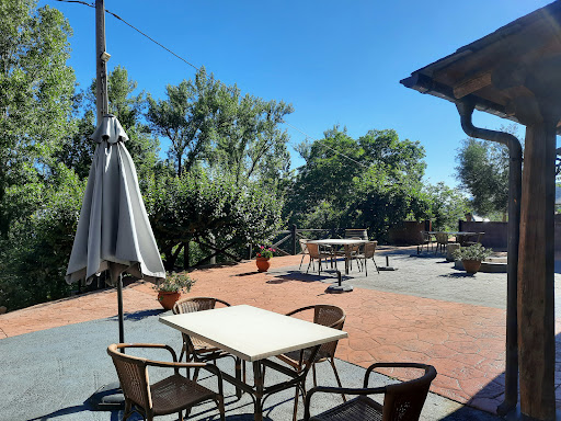 o palleiro do pe do formo: Un paraíso gastronómico en Borrenes con vistas excepcionales 48 AF1QipN ZGGwRKM5Q6l9 EUfJoZBzmZKEFWYhmOCDTs
