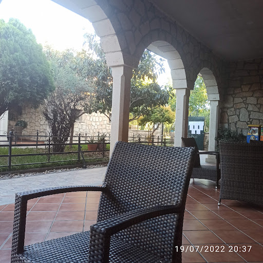 Complejo Valle Grande: Un rincón encantador con deliciosa comida y un ambiente familiar en Zarza la Mayor 1 AF1QipN0QB8bkcn yPPGx3g5bmGIhh Xpe9k4syUWV00