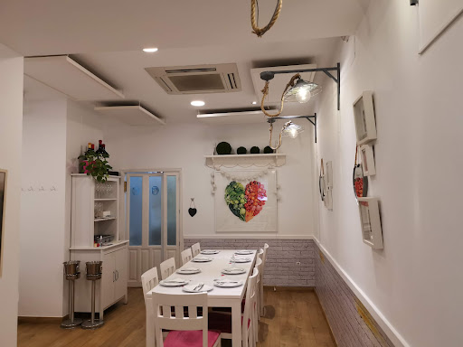 Barra y Mesa: Un rincón gourmet en Córdoba con cocina vegetariana excepcional 1 AF1QipN10l2 I58DjwAZ 3255ojDbTaHms4vnVfrzLlY