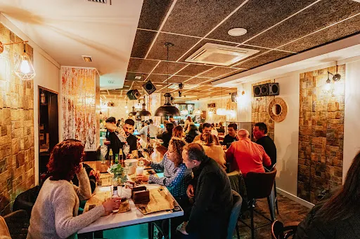 Hamburgueseria Impacto Sport Bar: Deliciosas hamburguesas y un ambiente familiar en Moraleda de Zafayona