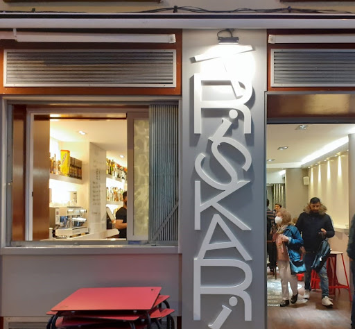 Triskari: Comida vegetariana deliciosa en el corazón de Vitoria 2 AF1QipN1Q6GIc aWS6l2jnPpmNT4lJWpDa