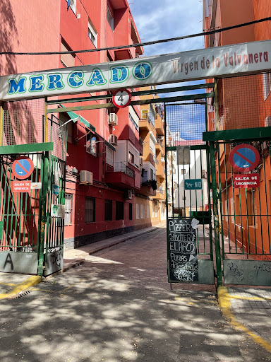 Pizzería Chivitería El Arco - Pizza Uruguaya: ¡Auténtica pizza uruguaya en pleno corazón de Valencia! 60 AF1QipN1qvmrrZvoD7bSp3T0PftMyTQGFscOaQeTYiQE