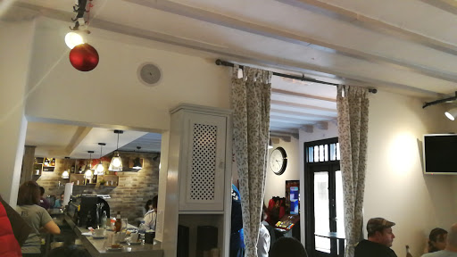 Bolsillones Restaurante: Deléitate con tapas mediterráneas en el corazón de Almagro 1 AF1QipN1u7FlRPVhcQ bvdmw64MrI6DijPa0aUKRoBSo