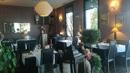 La Table: Deliciosa comida francesa en un rincón acogedor de O Pereiro de Aguiar 39 AF1QipN31bES5gttqE pQhAb1Tvse iEiMNX4L9VBWFT