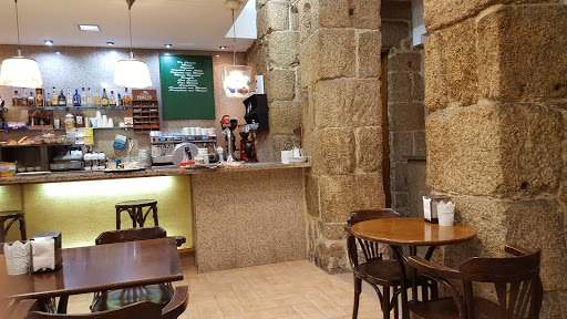 La Mejicana: Sabor auténtico y ambiente acogedor en Ourense 55 AF1QipN68M9MCvMVmhjq32fK6j0xY 8Q7fYqGcDMJ0rL