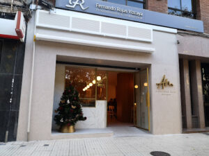 Alessandro Maino Restaurant: Sabor auténtico en el corazón de Castelló 6 AF1QipN6ye4oUfFjbqfHuRrWGB7fIo0YeKJvT50e3tlL