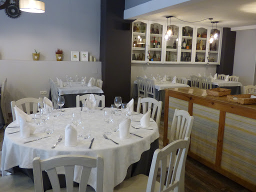 Restaurante Casa Joaquín: Deliciosa cocina española en el corazón de Broto 15 AF1QipN7yN1AiXdPbVm BgiX5go EdqXSnwvN5QFkCVe