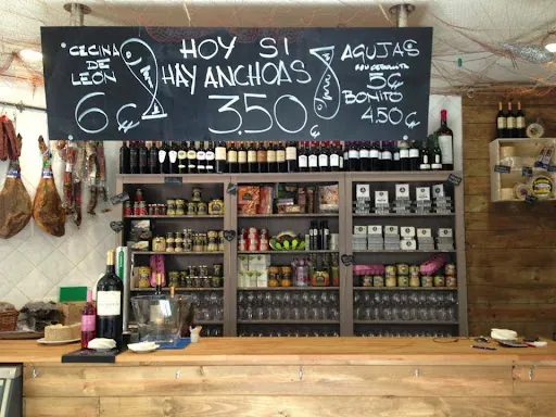 El Pez de San Lorenzo: El rincón ideal para un vermut delicioso en Burgos