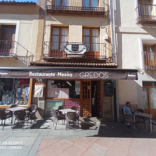 Mesón Gredos: Sabores auténticos en el corazón de Ávila 32