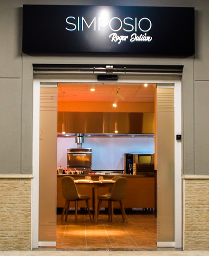 Simposio Roger Julián: Delicias gastronómicas en San Antonio de Benagéber 1 AF1QipNE3KOzPz8Jt wsekob2Umb0CybcRBXOQ73ptKO