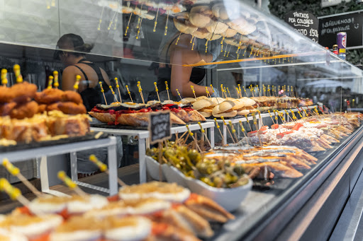 Aupa Kádi: Deliciosas tapas en un encantador rincón de Cádiz 1 AF1QipNE 5tUtXMS8JiUSSWRWPNqSeZe5w377N5A2JT8