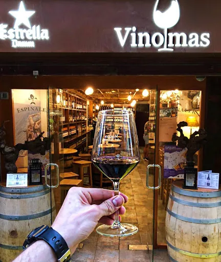 Bar Vino y Más Elx: Un rincón acogedor para disfrutar de excelentes vinos en el corazón de Elche 1 Bar Vino y Más Elx: Un rincón acogedor para disfrutar de excelentes vinos en el corazón de Elche