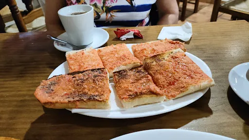Restaurante Flor Ibérica: Delicias ibéricas en el corazón de Mérida
