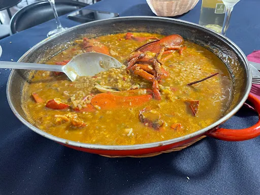 Restaurante Bar TOLO: Sabores únicos en el corazón de Vitoria-Gasteiz