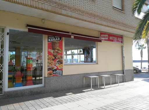 Metro Pizza Kebab: Sabor auténtico en Benicarló para toda la familia