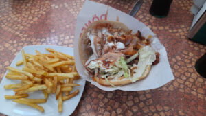 Baran Doner Kebab: Sabores únicos de kebab en el corazón de Ourense 7 AF1QipNLVb LWp8oGuadif0IlZiy8OfX0bXXs4CU6p4r
