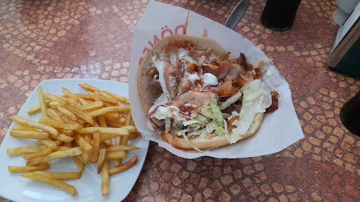 Baran Doner Kebab: Deliciosa experiencia turca en Ourense 1 AF1QipNLVb LWp8oGuadif0IlZiy8OfX0bXXs4CU6p4r