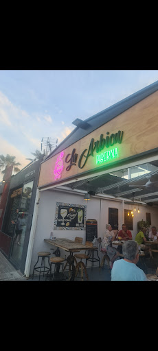 Taberna La Arbica: Un rincón gastronómico con sabor local en Peñíscola 52