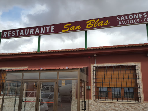 restaurante san blas: Delicias de marisco en un rincón acogedor 24 AF1QipNOqbyIDRDDHwQOullz7hZhHg68EazApPWKMSzO