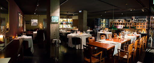 Speakeasy - Dry Martini: Un rincón clandestino con deliciosa comida mediterránea en el corazón de Barcelona 47 AF1QipNPUpmP CMB4RlTHPmTgjonpJhWXXHyIkUv3MPI