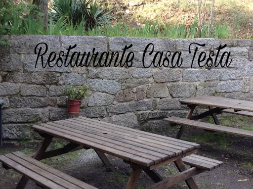 Casa Testa: Sabores auténticos en un rincón gallego acogedor