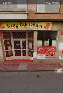 King Pak Doner Kebab: Auténtico sabor turco en Murcia, ¡no te lo puedes perder! 7 AF1QipNR1ZRCdDw6LV5XVFxqFKCGSpGk0vXrMuM0c1CM