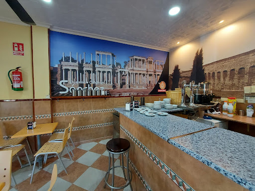 Churrería Cafetería Chocolatería Sanchez: ¡El paraíso de los churros en Mérida! 1