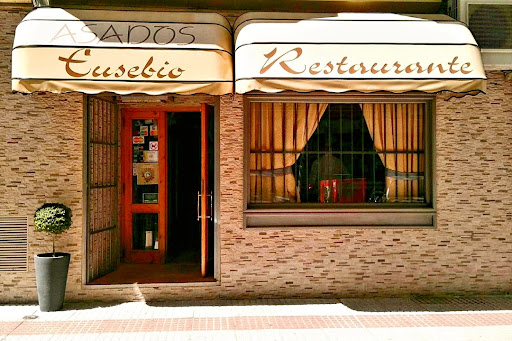 Asador Eusebio: La esencia de Zamora en cada bocado 1 AF1QipNSwXqjAoKtE u0VnoKwa 7oAL7byd7Lf6L2ToG