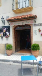 Restaurante «EL OLIVO»: Sabores auténticos en Luque con sus irresistibles tapas de queso