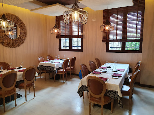 MQ (Martín Quiroga): Sabores auténticos en el corazón de Valladolid 1 AF1QipNUiE8qDJnhq7PCxpomeKmoigkXOq4OG1dW Fu2