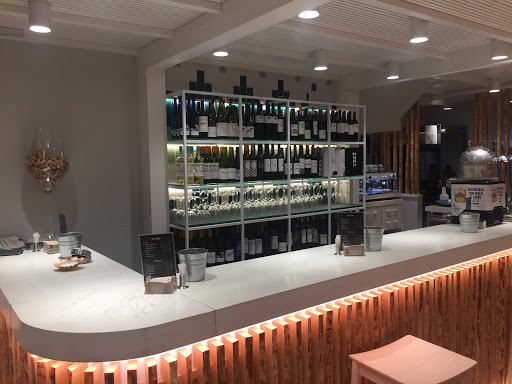 Restaurante Del Pincho: Sabores únicos en Ferrol con encanto vegetariano 1 AF1QipNV7yT2UtpF6g0JTrz0 C K1HiYldnqajaxhy b