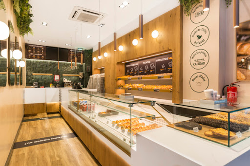 Manolo Bakes Parquesur: Deliciosas creaciones reposteras en el corazón de Leganés, donde cada bocado es una explosión de sabor y dulzura 23 AF1QipNVYZEcZuGQv7gEvAiJ0TmlR SlaMn0FmfaUtpg