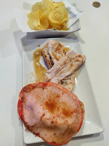 Cafeteria Abellás: Sabor auténtico y encanto en Ourense 1 AF1QipNVrUCt QNgJ1wsMWk2L2OtFSIbVURgUKkcZ6CX