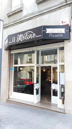 Pizzeria El Molino: Deliciosas pizzas en un rincón acogedor de Ourense