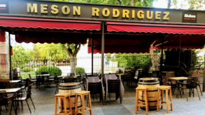 Mesón Rodríguez: Sabores únicos en el corazón de Cuenca 12 AF1QipNXOVQaOpjj5BnCmg8KZOwxLBf7pF8N8NnN3eGG