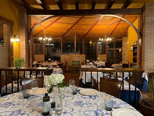 Restaurante Casa Pepe: Sabor excepcional y jamón de fama en Carrión