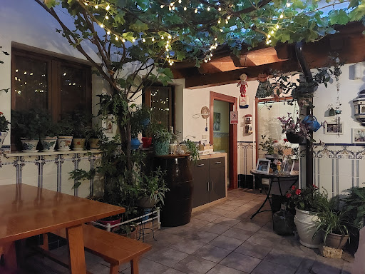 Bar Meson La Higuera: Sabor auténtico en el corazón de Miranda de Ebro 1 AF1QipN kSrg1 VC4on1nHvpLKB1tkXFjSYLWFXRb6UW