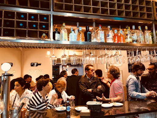 Sazon-Arte: Delicias vascas en un rincón acogedor de Madrid, donde cada bocado es una experiencia única y familiar 32 AF1QipN orMKN78LTom UVhueONvvuubEDF2HpBnRsPc
