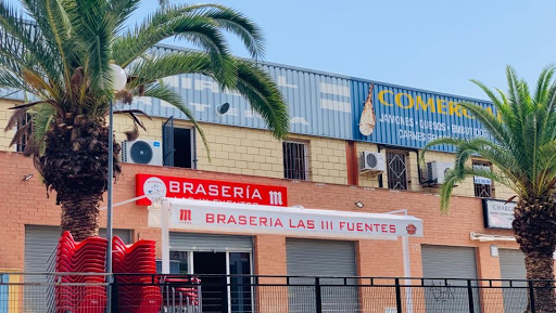 Bar restaurante Las Tres Fuentes: Sabor auténtico y encantadora vista en Mérida 42 AF1QipNbOX6lyLAz3RwOo fWoul3wmIwp9Oqff3gakOm