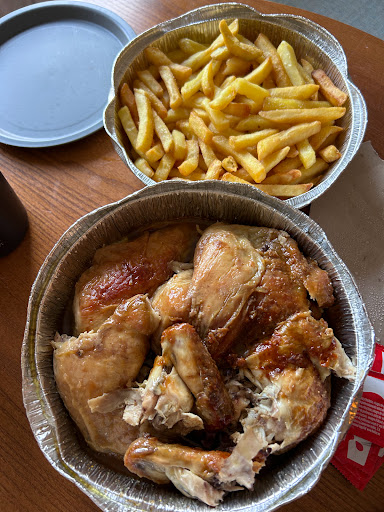 El Asador De Dominique: ¡El paraíso del pollo asado en Córdoba! 1 AF1QipNdnz9mVQlPHnXJs0 vXfhA epsGIo6yIiQNqHN