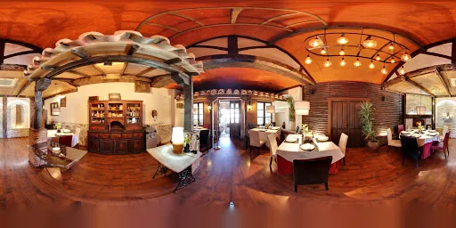 Restaurante Chivo: Sabor auténtico en Morales de Toro con delicias de carne y mariscos