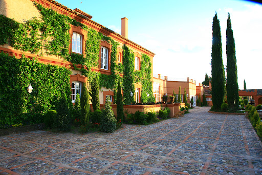 Tierra: Sabores auténticos en un entorno privilegiado de Torrico 37 AF1QipNefqZRs9nC6e9NDNHLmjdR2Ha iMg XWDa6zTC