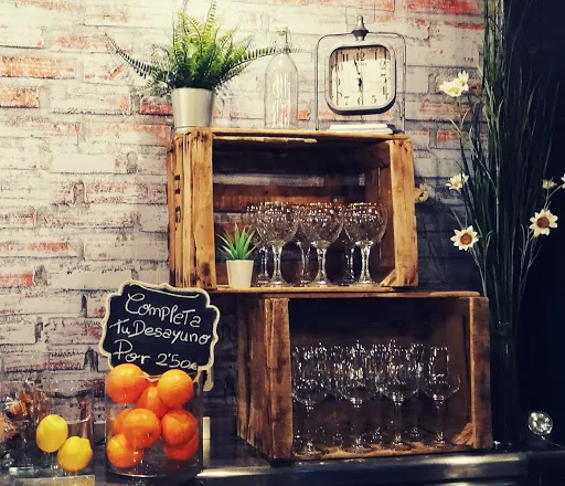 Runa’s Bar Restaurante: Delicias caseras en un ambiente familiar