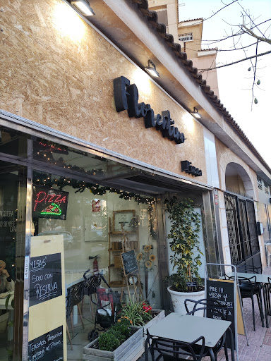 Florentino Pizza: Auténtica pizza italiana en Torrevieja 1 AF1QipNhLe krnrFHzDT6hMUkIrxSGkBmd9Gzznq VY