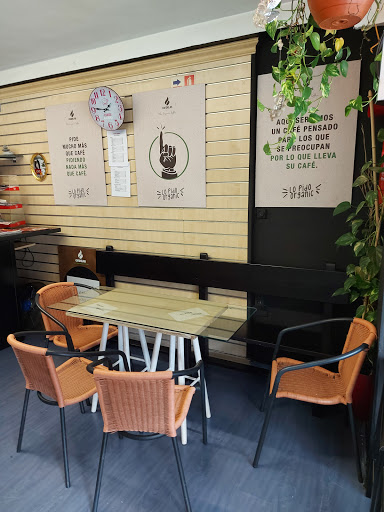 Rincon abierto: El lugar ideal en O Barco para disfrutar del mejor café y un ambiente acogedor 1