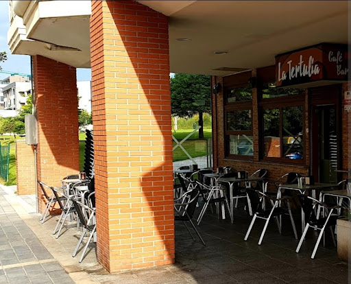 Café La Tertulia: Un rincón acogedor en Santander con sabor auténtico 1