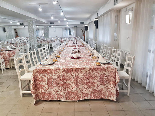 Hotel Lusitano: Disfruta de deliciosos platos en Lobios 53 AF1QipNiWGzIHLCqHb5gZm5CFjo1Xnh4dk8kYXUOFqsA